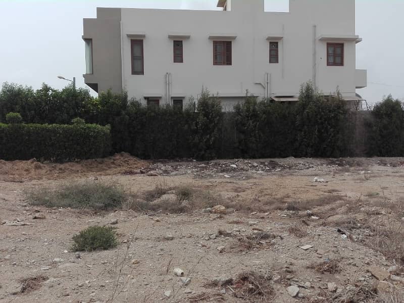 Ideally Located Prime Location Residential Plot Of 500 Square Yards Is Available For Sale In Karachi 0