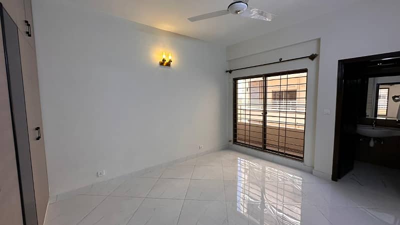 ASKARI HEIGHTS 4, UNIT AVAILABLE FOR RENT 8