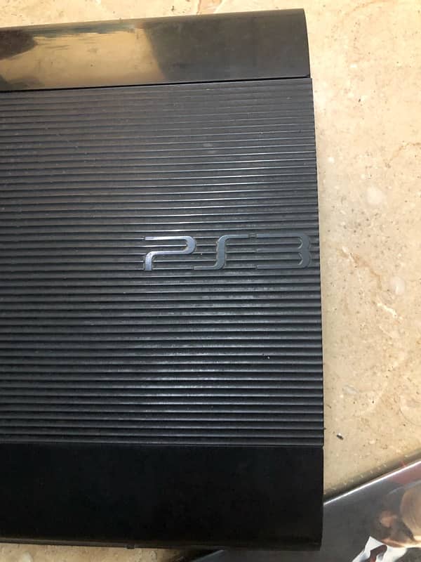 PS 3 Console 0