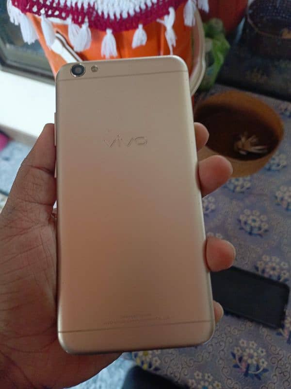 Vivo Y67 5