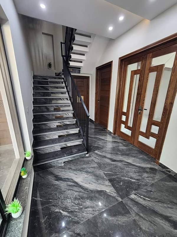 7 marla house for sale in green city lahore 3