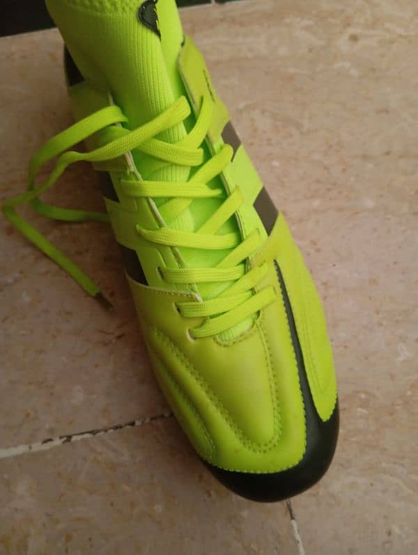 Football shoes for sale 1