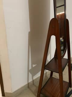 Mirror with stand