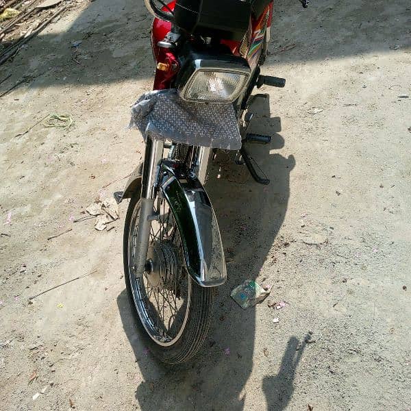 Honda cd70 look like new 18