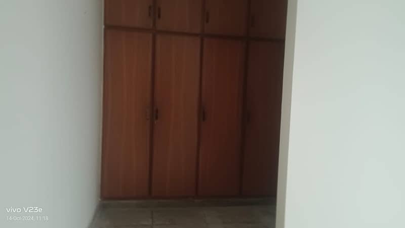 1 Kanal Lower Portion 3 Bed Tv lounge Kitchen Store Servant Quarter Dinning Drawing Room in DHA Phase 2 For Rent 12