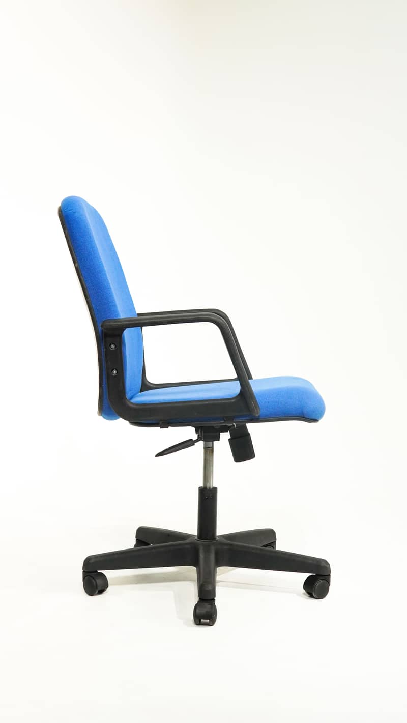 Ergonomic Office Chair with Swivel Base and Adjustable Heigh 1