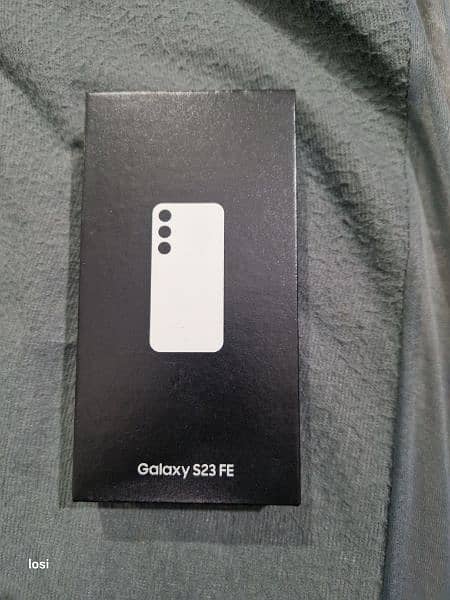 Samsung Galaxy S23 FE 128gb box pack non active 0