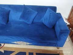 Five seater sofa set with pure molty foam in excellent condition 0