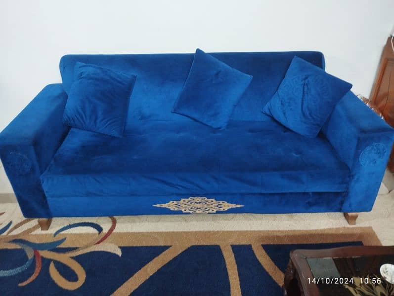 Five seater sofa set with pure molty foam in excellent condition 4