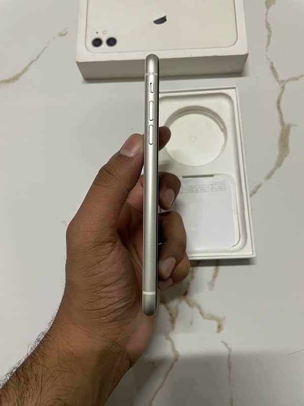 Iphone 11 128gb dual sim pta approved 4