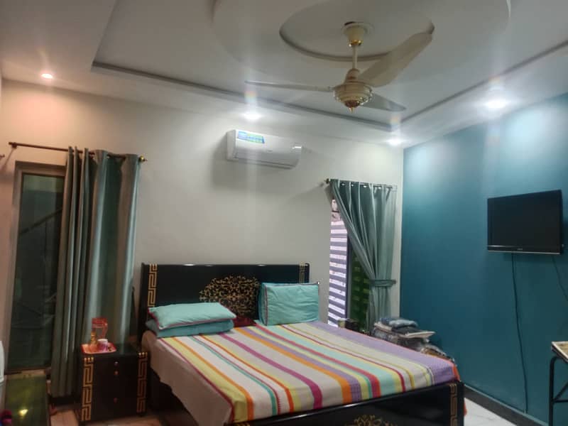 5 Marla Beautiful House Available For Sale In Johar Town 0