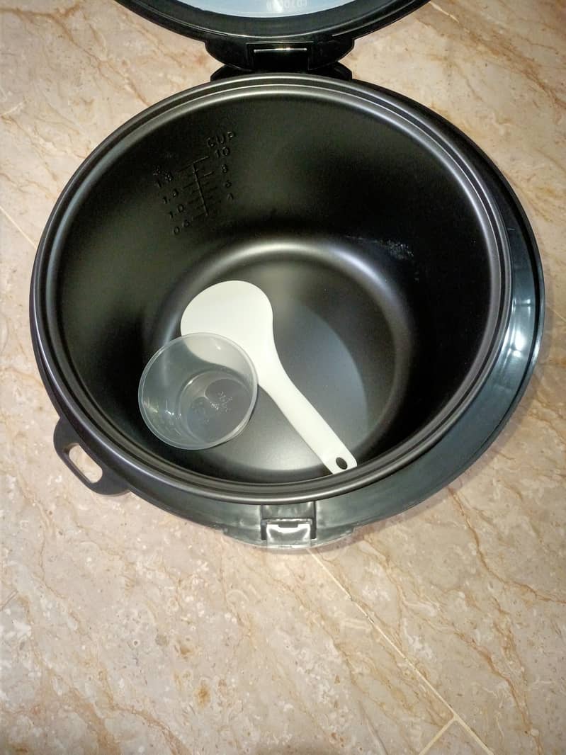 Imported Electric Rice Cooker (KSA) 3