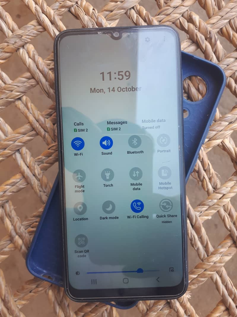 Samsung A03 core best mobile phone. Rame 2. memory 32. GB . 2