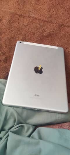 Apple I pad 6th generation