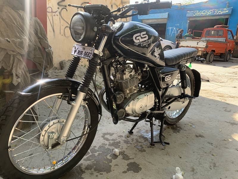 Suzuki Gs150 1