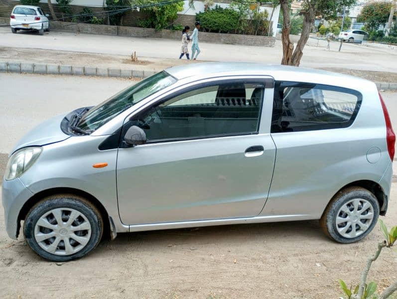 Daihatsu Mira 2013 1