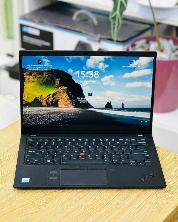 Lenovo Thinkpad T490 • Ultra Slim • Type-C Charger • i5 8th Gen 2