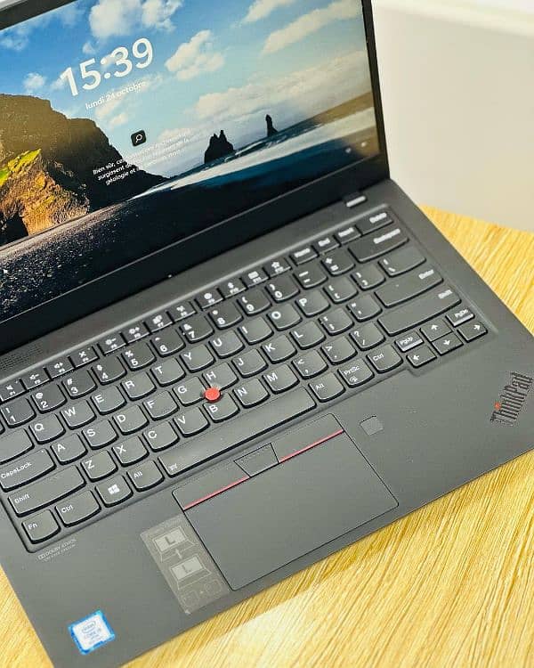 Lenovo Thinkpad T490 • Ultra Slim • Type-C Charger • i5 8th Gen 3