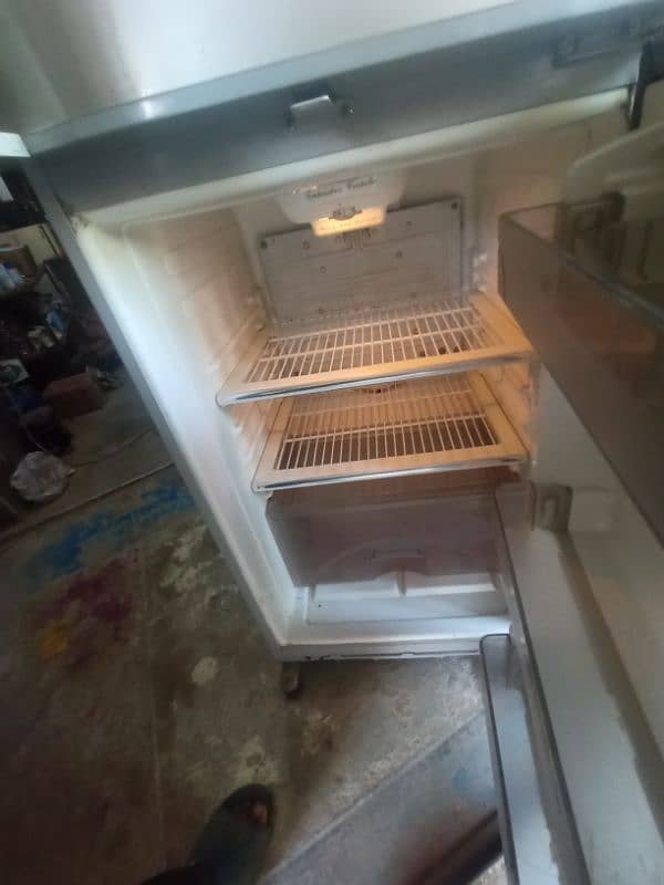 Dawlance refrigerator for sale 5