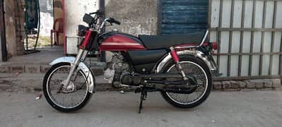 united 70cc 2023 model Islamabad Number 0/3/1/5/6/5/1/7/8/7/2 0