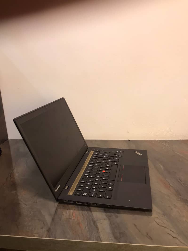 New lenovo thinkpad X1 Carbon i7 4thGen touch display 4k resolution 4