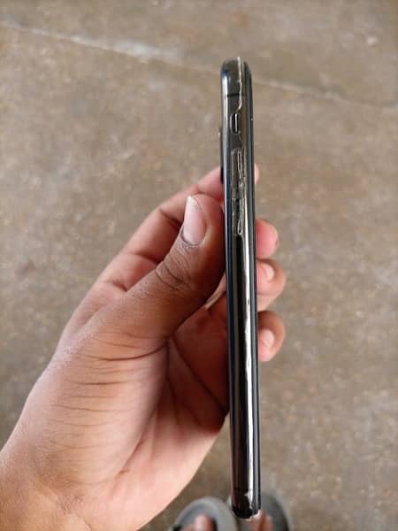 iphone x 64 Gb PTA approved 5