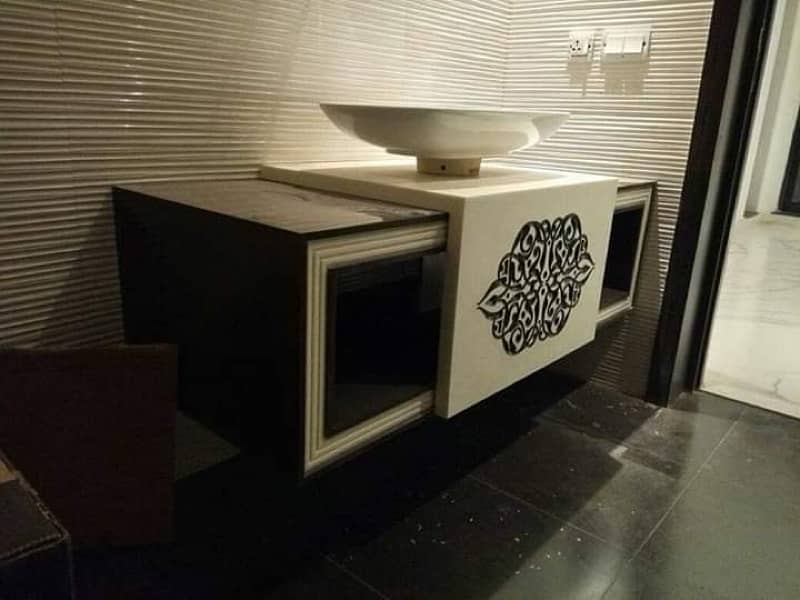 Corian Vanities/ Corian fabrication/ Corian kitchen Top/Corian niches 5