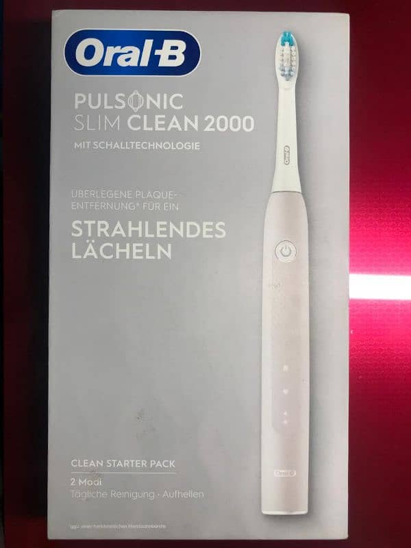 Oral-B  Pulsonic Slim Clean 2000 1