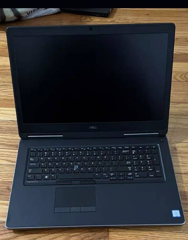 Dell precision 7720 core i7-7 generation 16/400 SSD 16 gb graphic card 1