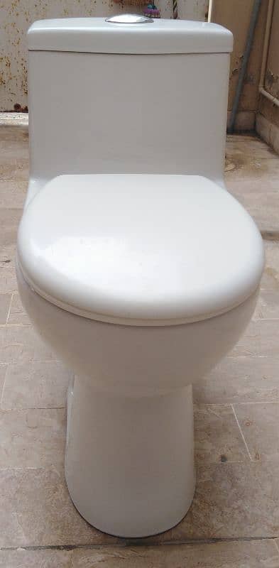 PORTA 1 PIECE COMMODE 1