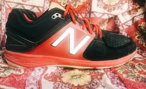 Original NB baseball shoes made in Vietnam for sale