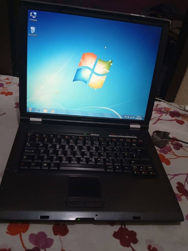 Lenovo laptop core 2 dou ha with original charger good condition 3