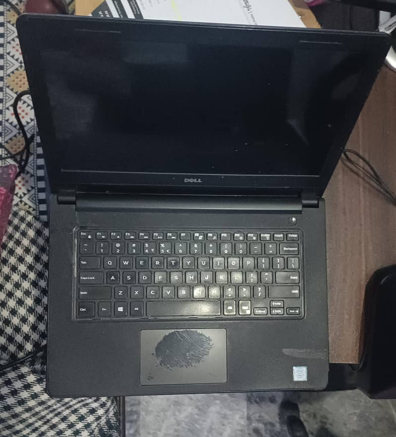 Vostro 14 / Student Laptop 3