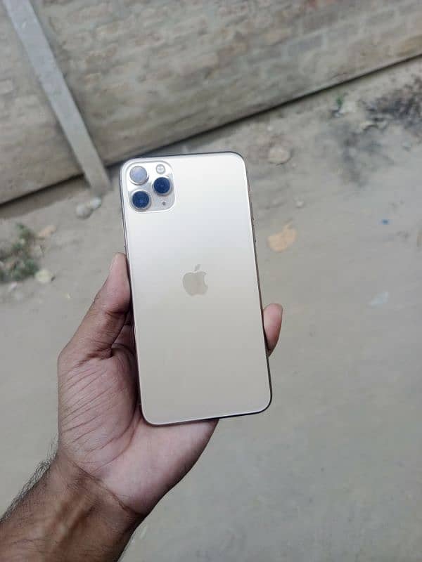 I phone 11 pro 4