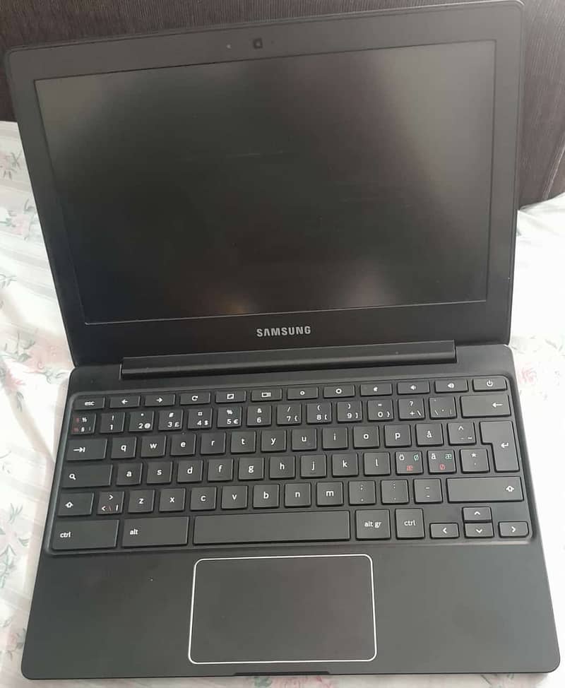 SAMSUNG Chrome Book 6