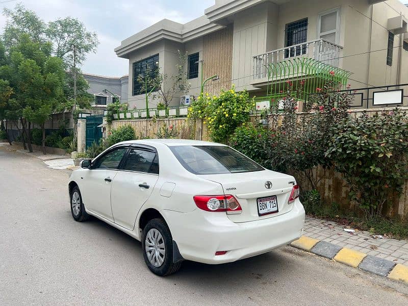 Toyota Corolla Xli 2014 Model 1.3 3