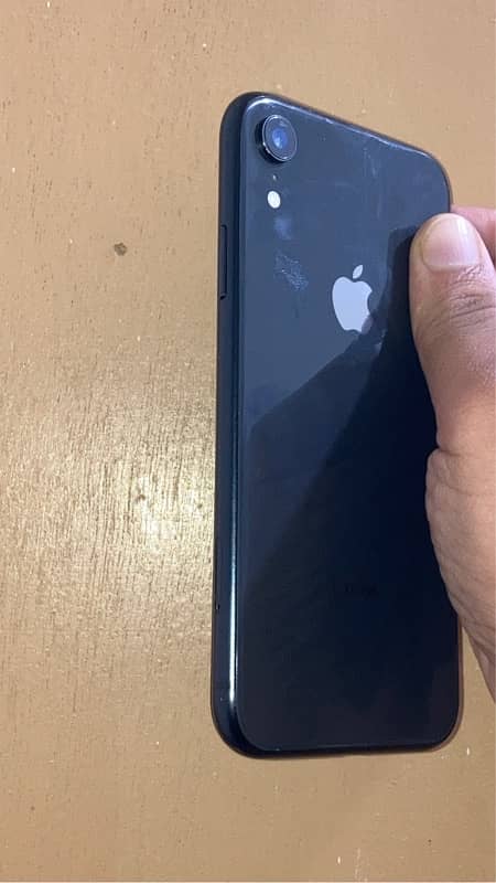 iPhone XR 128GB Gaming (CASH ONLY) 11