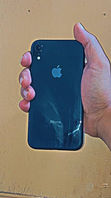 iPhone XR 128GB Gaming (CASH ONLY) 13