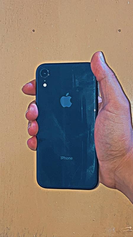 iPhone XR 128GB Gaming (CASH ONLY) 14