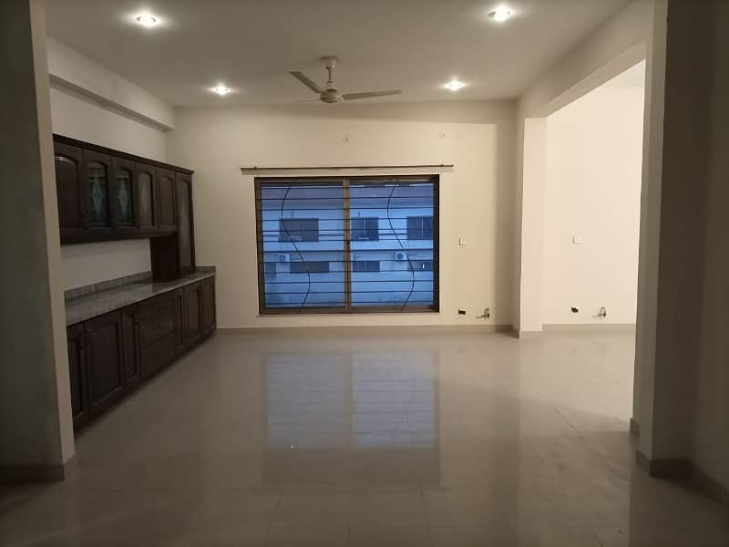 1 Kanal house upper portion Available for rent in Dha phase 2 Islamabad 3