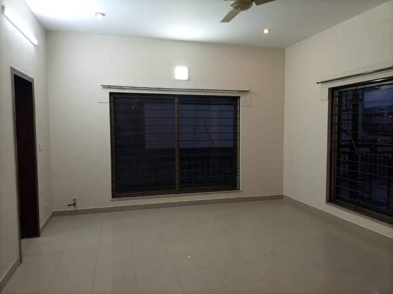 1 Kanal house upper portion Available for rent in Dha phase 2 Islamabad 11