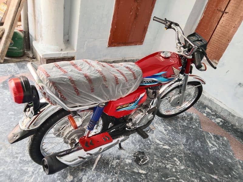 Honda 125 2024 3