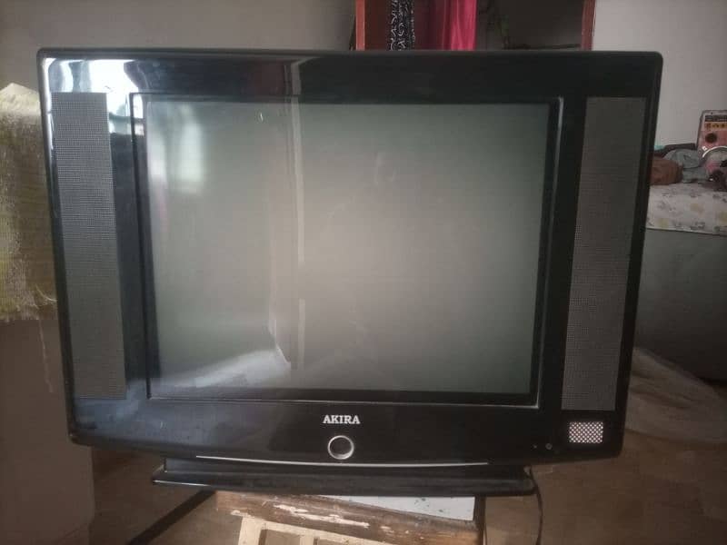 Akira tv good condition 5