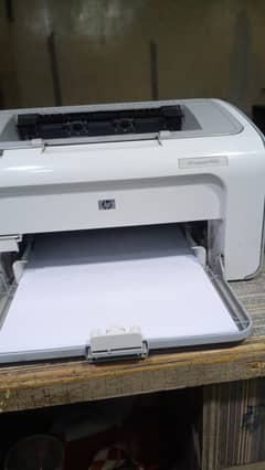 HP P1102