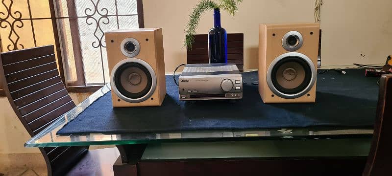 Home sound system stereo Amplifier and Bookshelf speakers 4