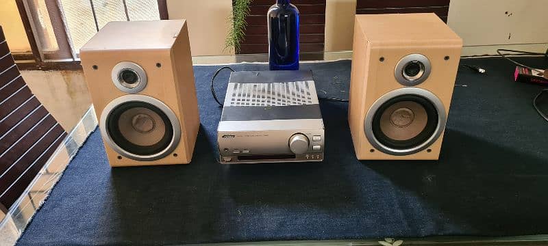 Home sound system stereo Amplifier and Bookshelf speakers 5