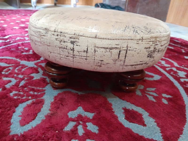 BRAND NEW IRANIAN STOOL 1