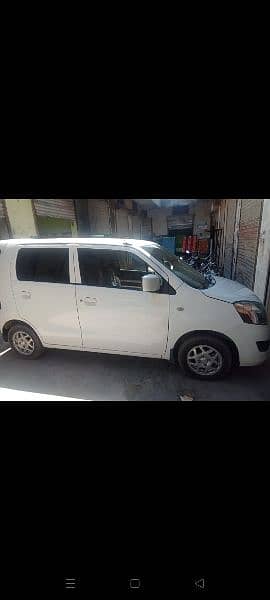 Suzuki Wagon R 2022 9