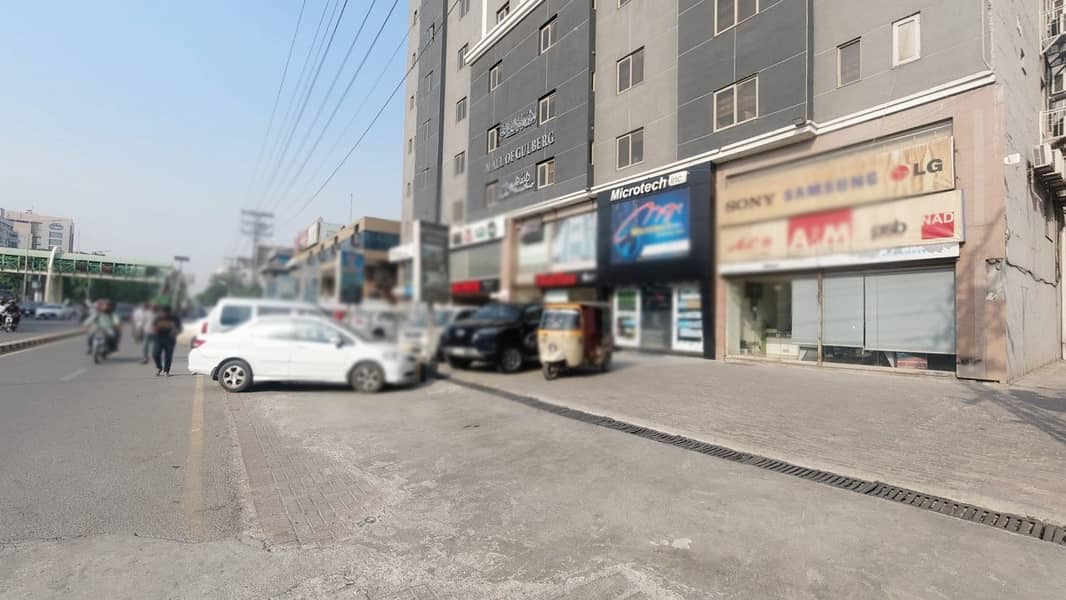 Semi Furnished Office Available For Rent At Main Boulevard Gulberg 3