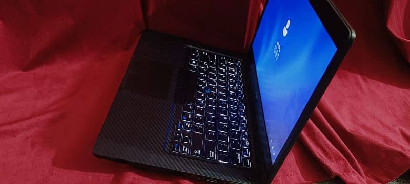 8 generation laptop brand new condition 5